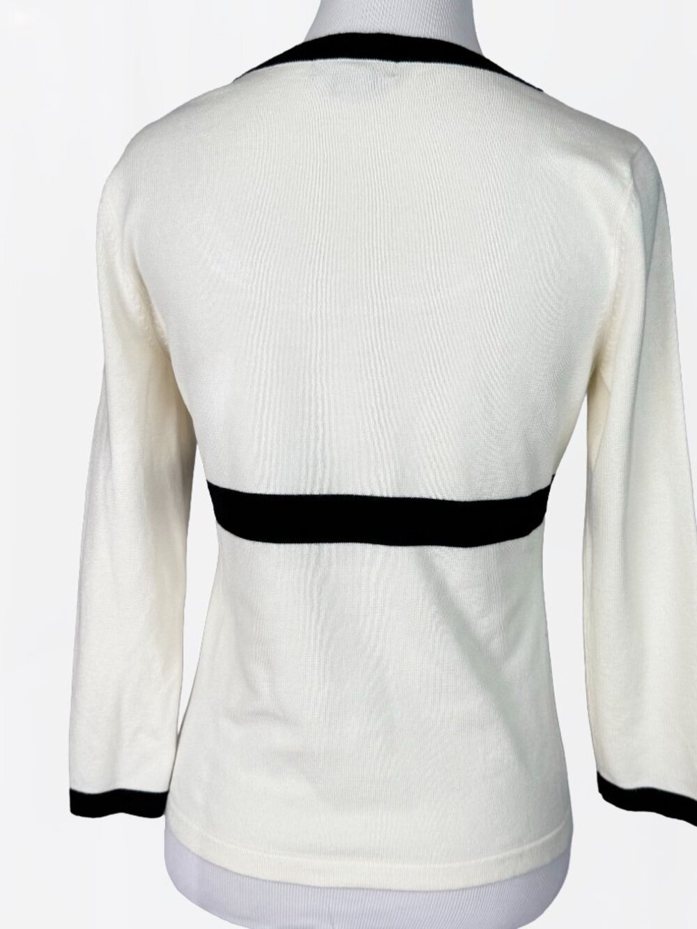 New York & Company Womens 3/4 Sleeve Knit Sweater XS Cream Black Trim Bow Top - Picture 3 of 7